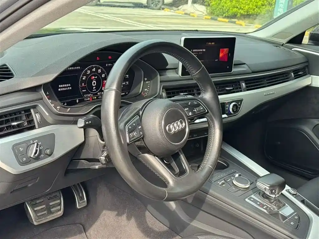 Audi A4L 2017 45 TFSI quattro Sport