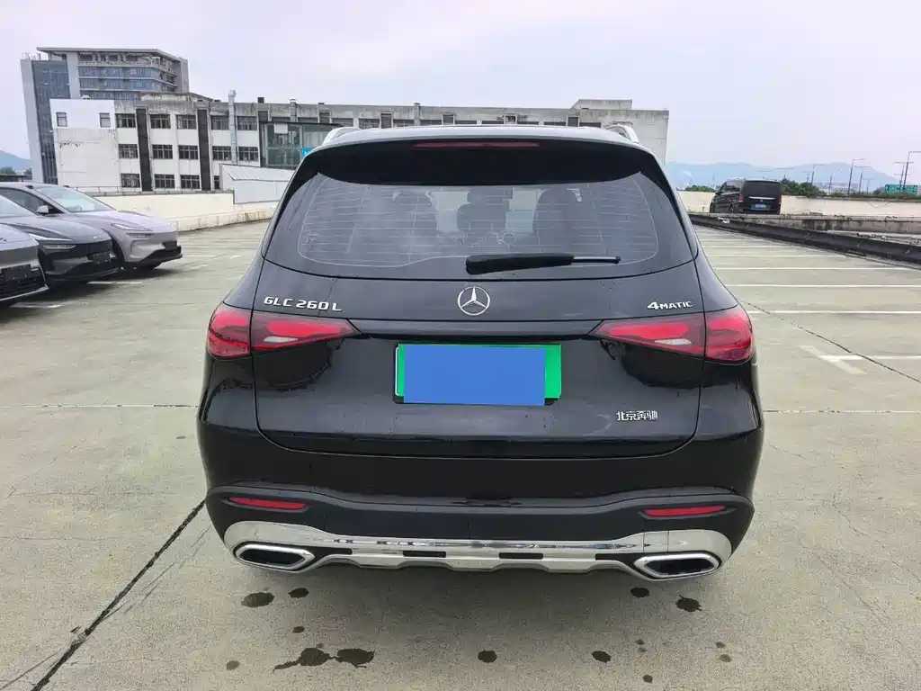 Mercedes-Benz GLC 2024 GLC 260 L 4MATIC 5 мест