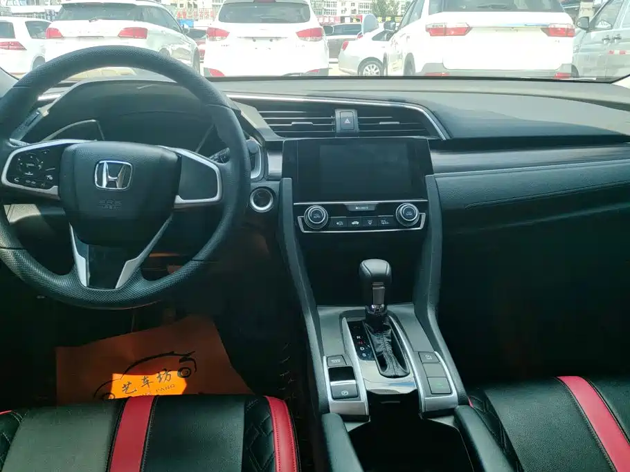 Honda Civic — миниатюра 12