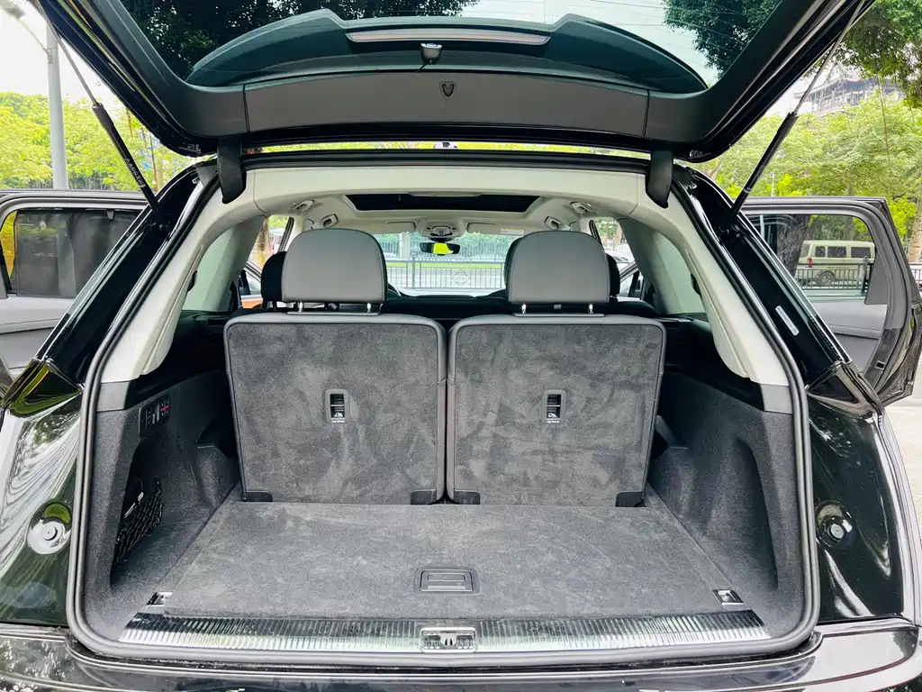 Audi Q7 — миниатюра 23