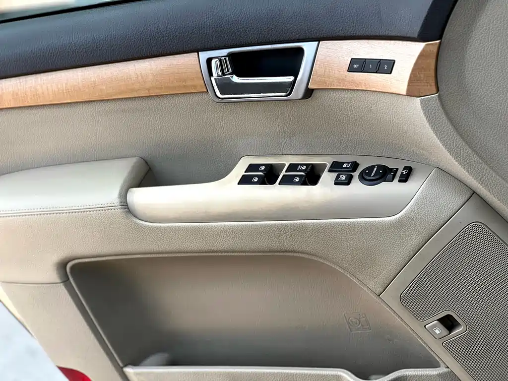 Kia Borrego — миниатюра 15
