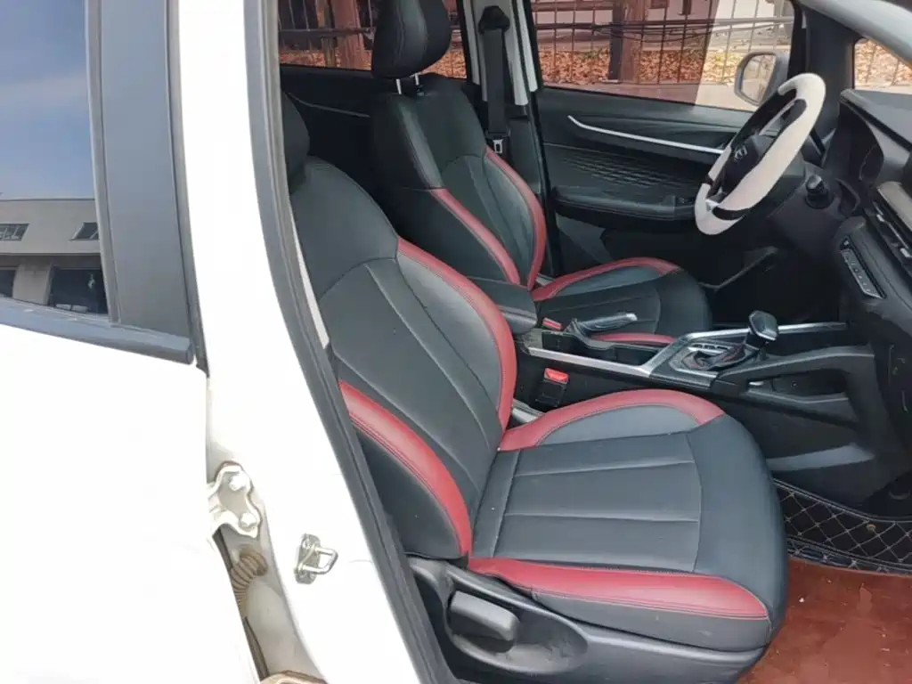 Geely Vision X3 — миниатюра 25