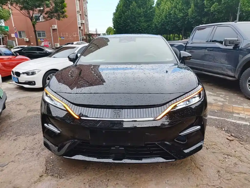 BYD L EV — миниатюра 3
