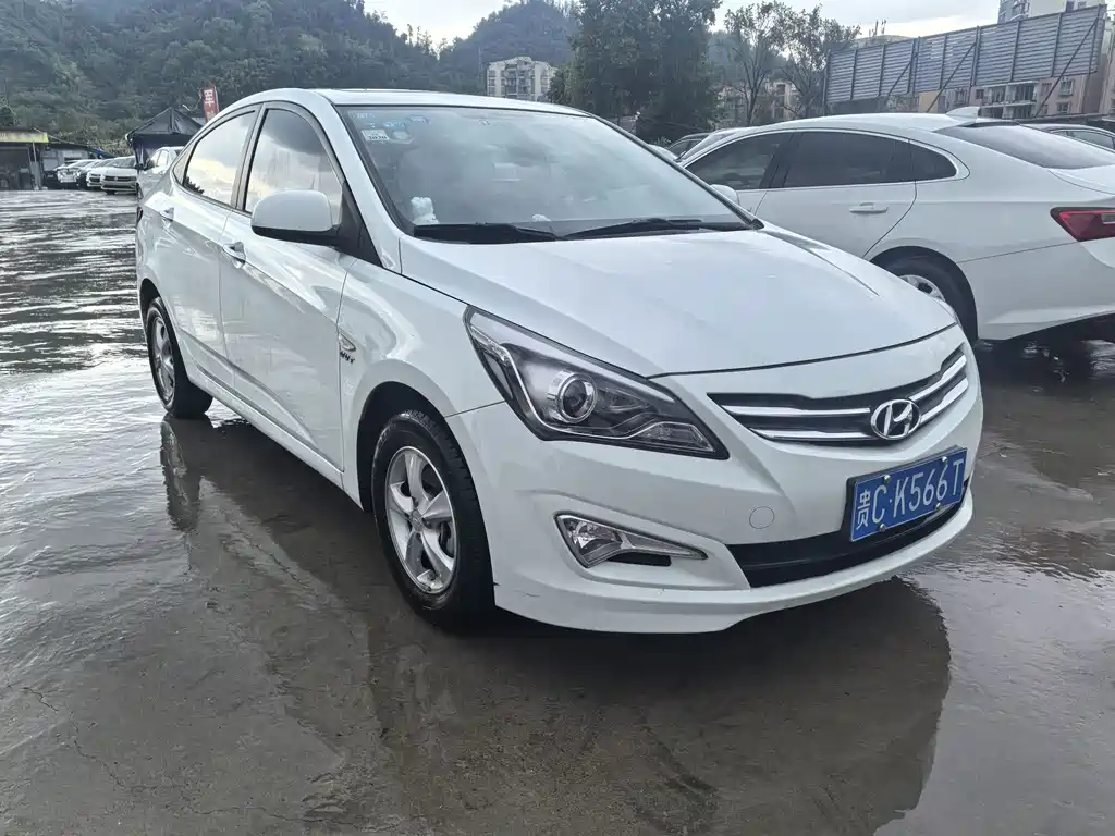 Hyundai Verna — миниатюра 3