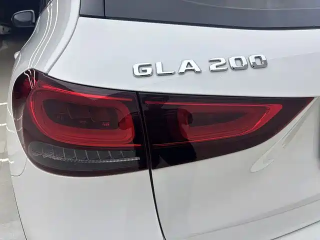 Mercedes-Benz GLA — миниатюра 19