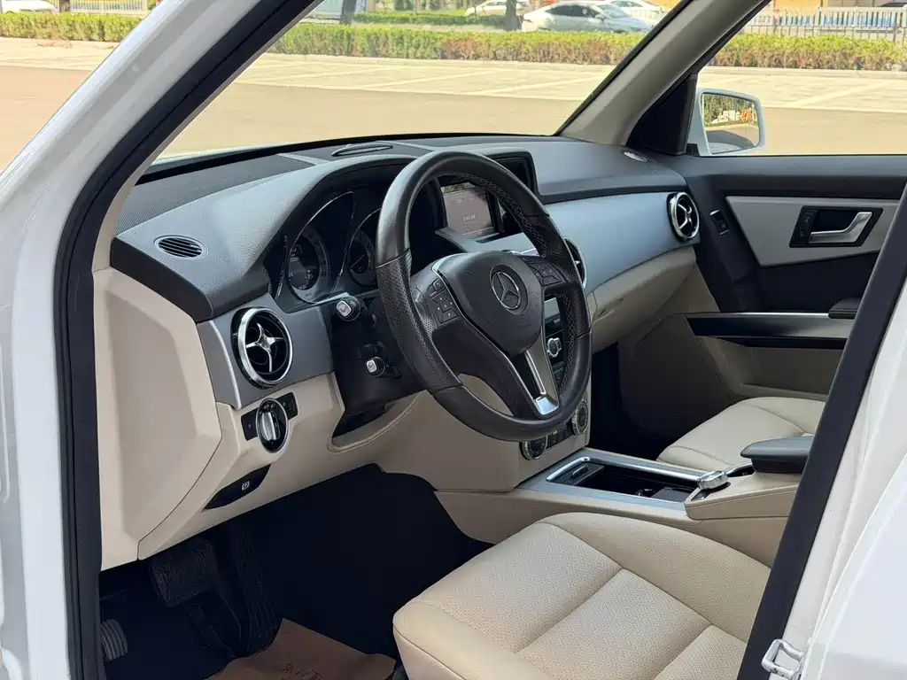 Mercedes-Benz GLK-Class — миниатюра 8