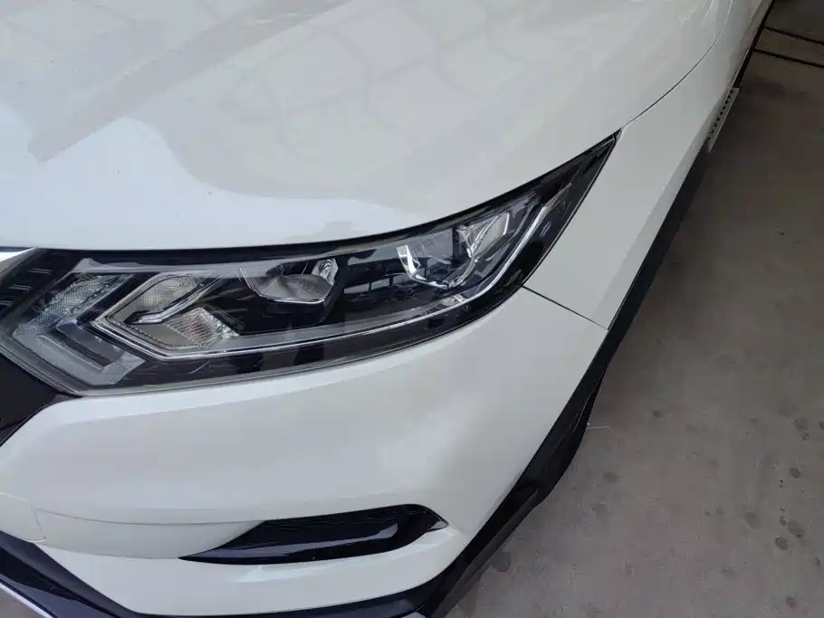 Nissan Qashqai — миниатюра 5