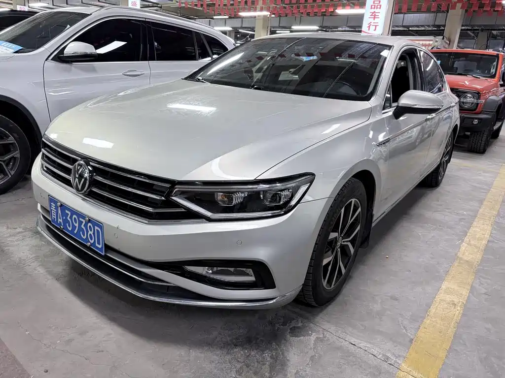 Volkswagen Magotan 2021 330TSI DSG 30