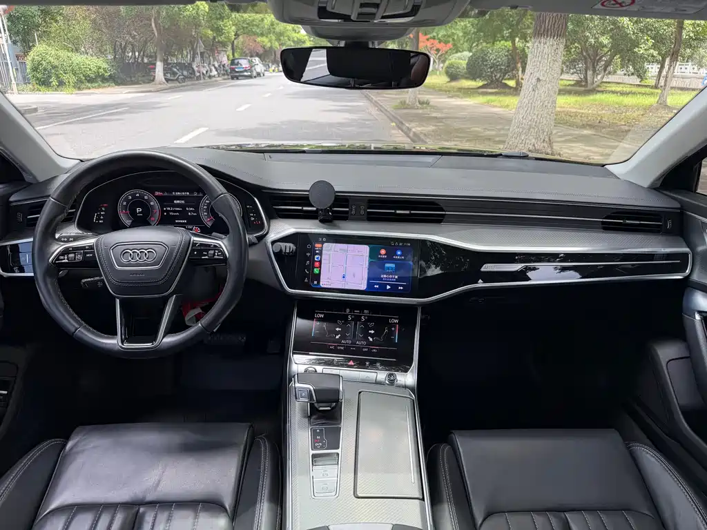 Audi A6L — миниатюра 12