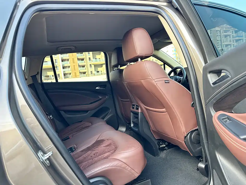 Buick Envision Plus — миниатюра 12