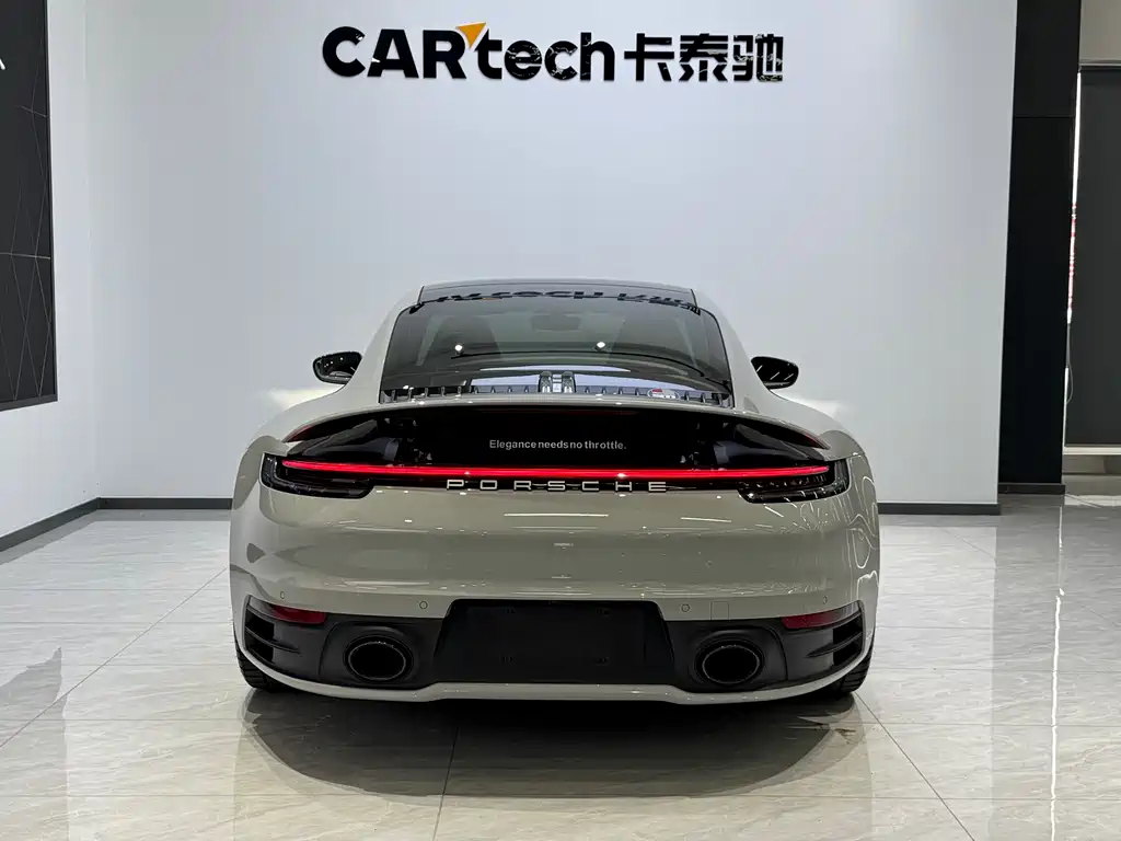 Porsche 911 2023 Carrera 3.0T