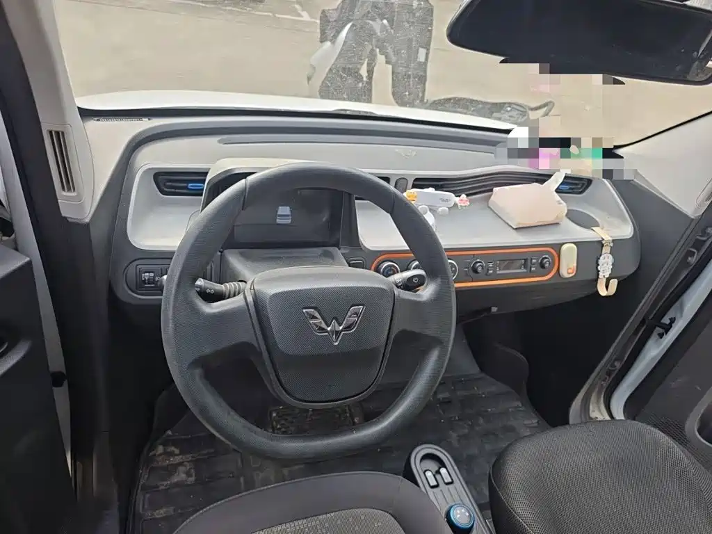 Wuling MINIEV — миниатюра 5