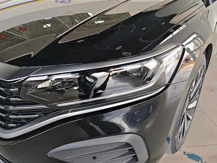 Volkswagen Passat 2024 330TSI Elite