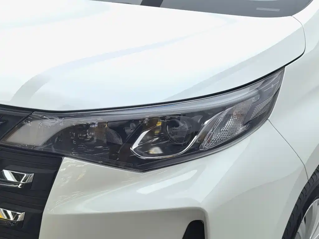 GAC Motor Trumpchi M6 — миниатюра 18