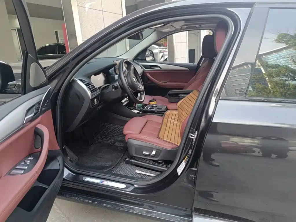 BMW iX3 — миниатюра 3