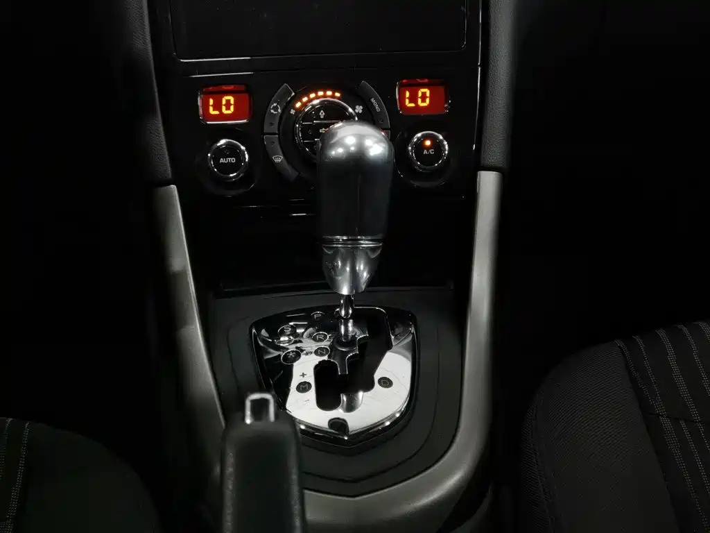 Peugeot 408 — миниатюра 13
