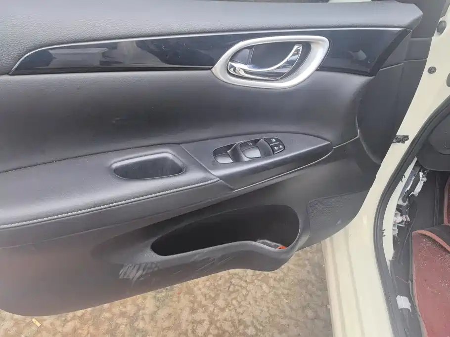 Nissan Sylphy — миниатюра 7