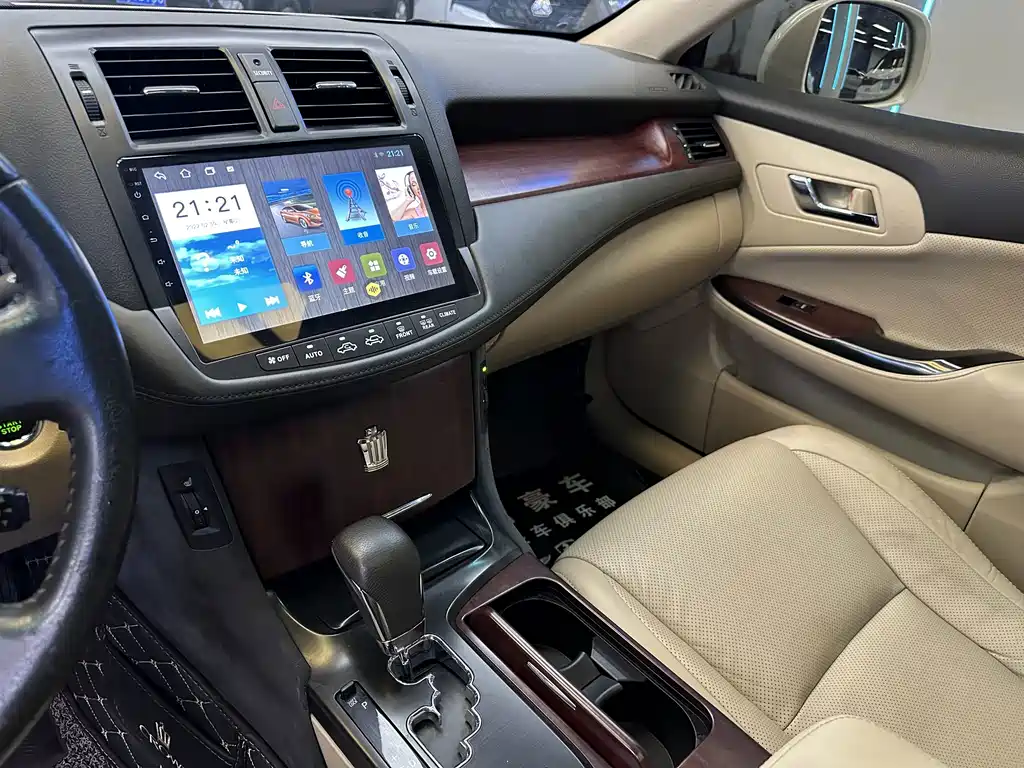 Toyota Crown 2.5L Royal Leather Sunroof Navigation Edition, фото 16