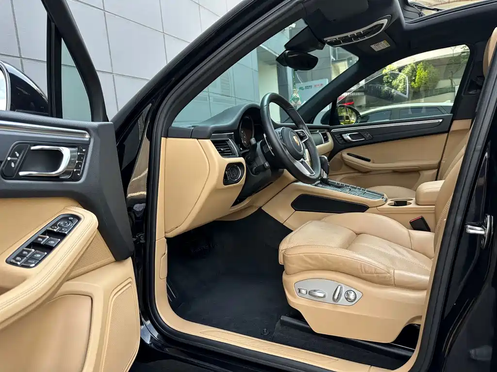 Porsche Macan - фото 7