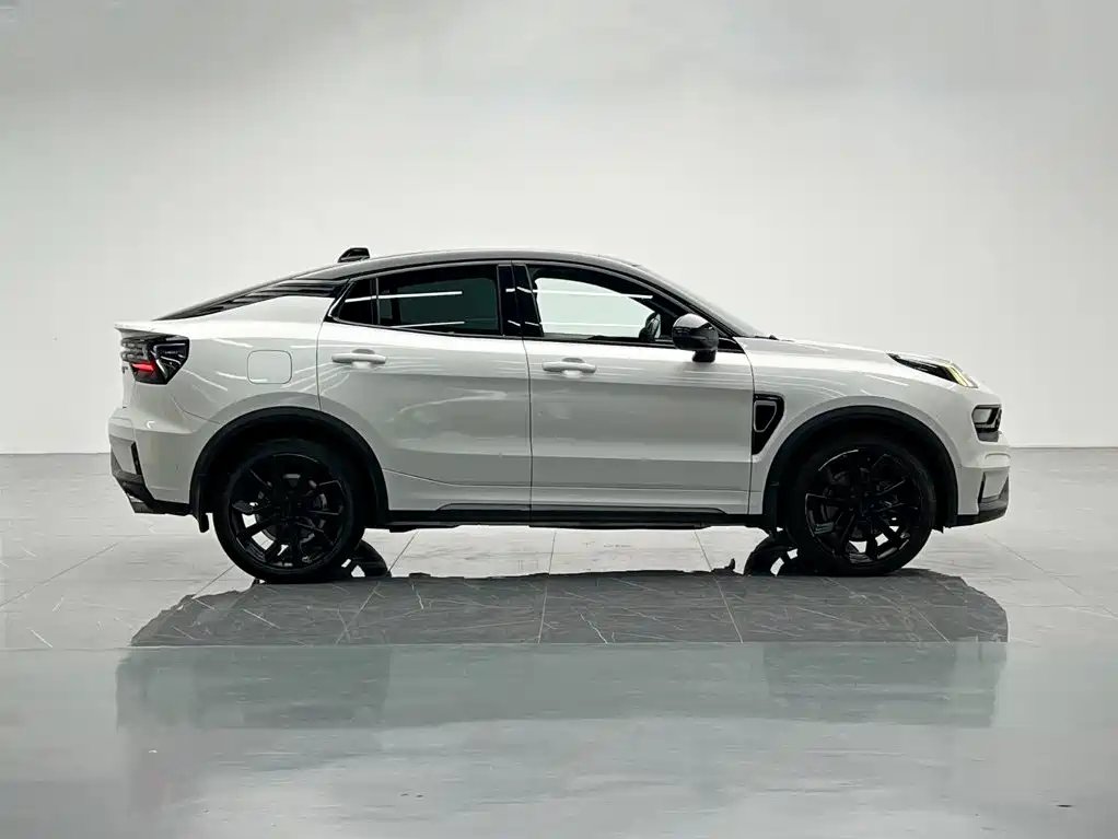 Lynk & Co 05 — миниатюра 7