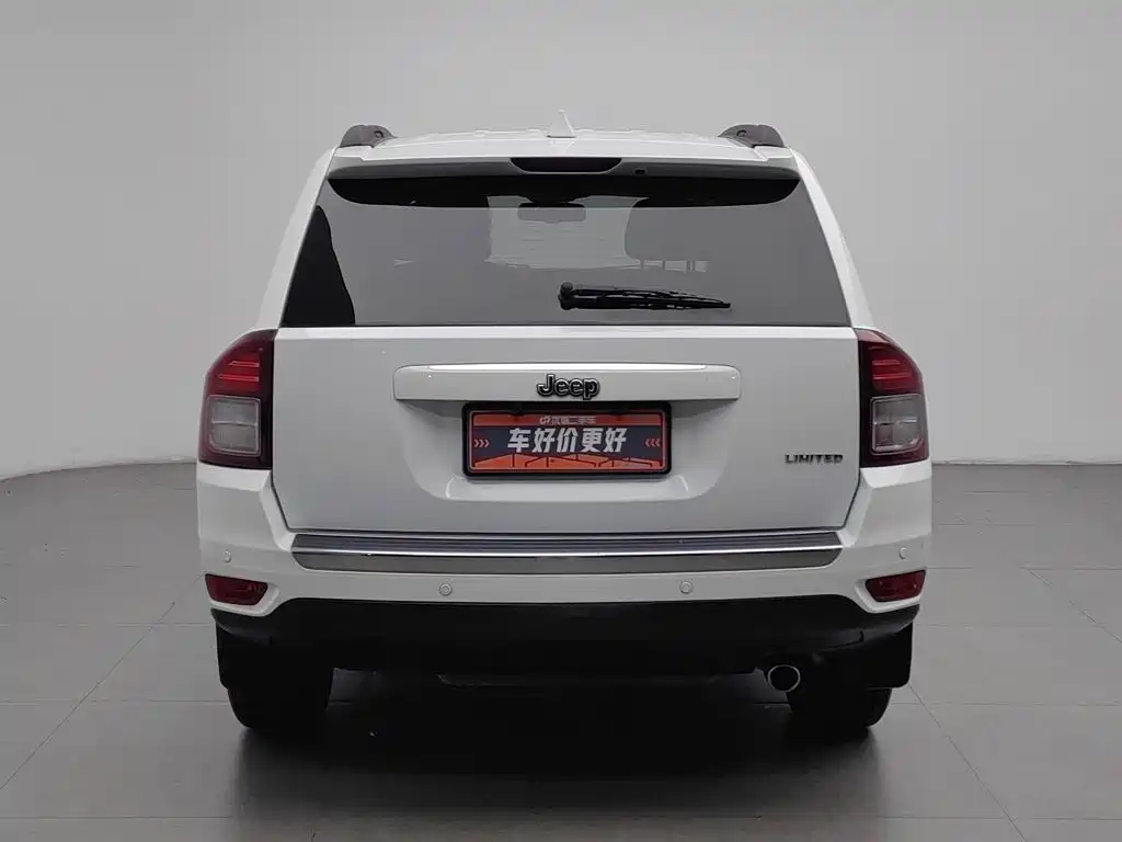 Jeep Compass (Import) — миниатюра 4