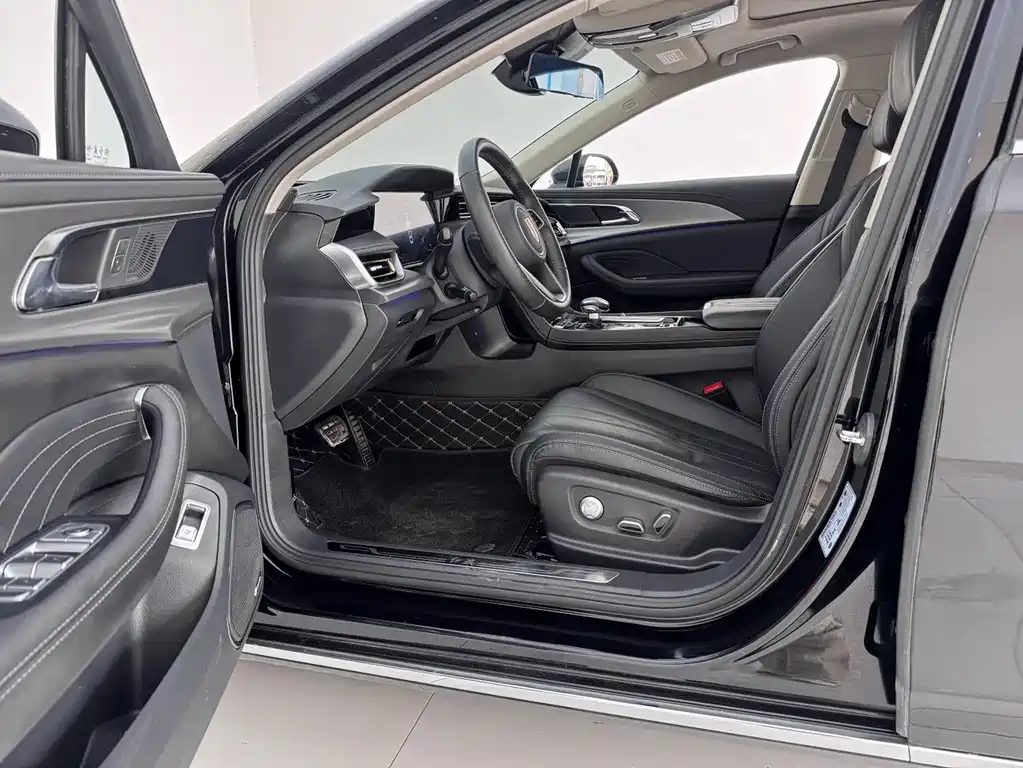 Hongqi Hongqi H5 — миниатюра 6