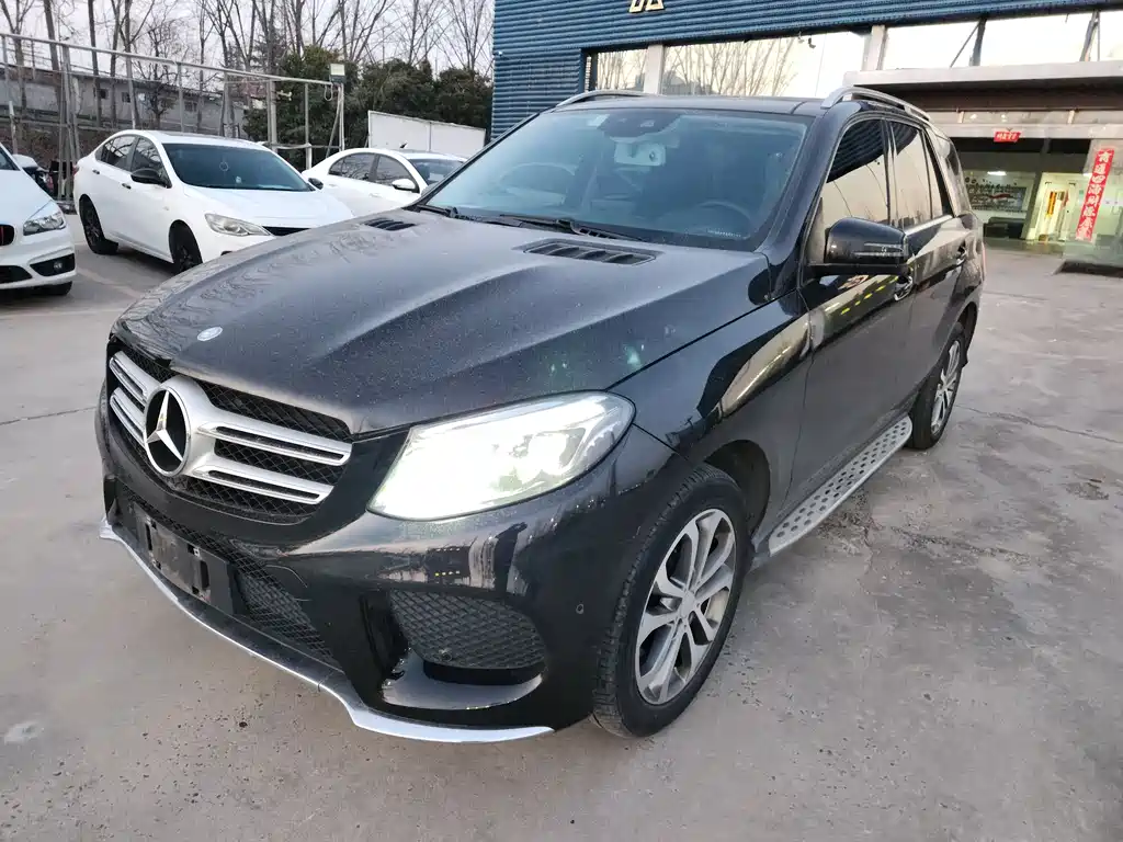 Mercedes-Benz GLE 2016