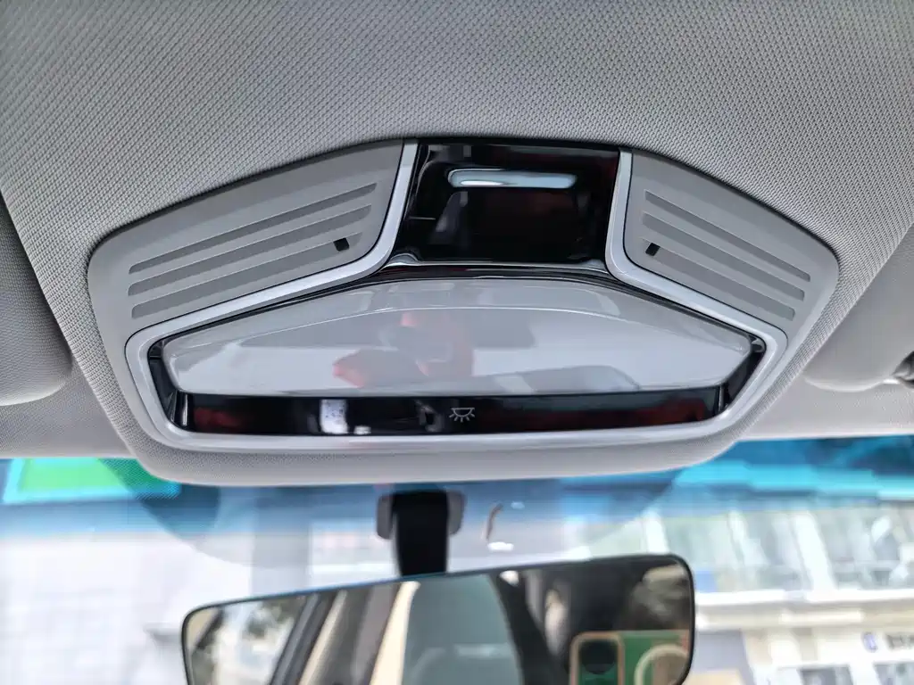 Geely Emgrand S — миниатюра 16