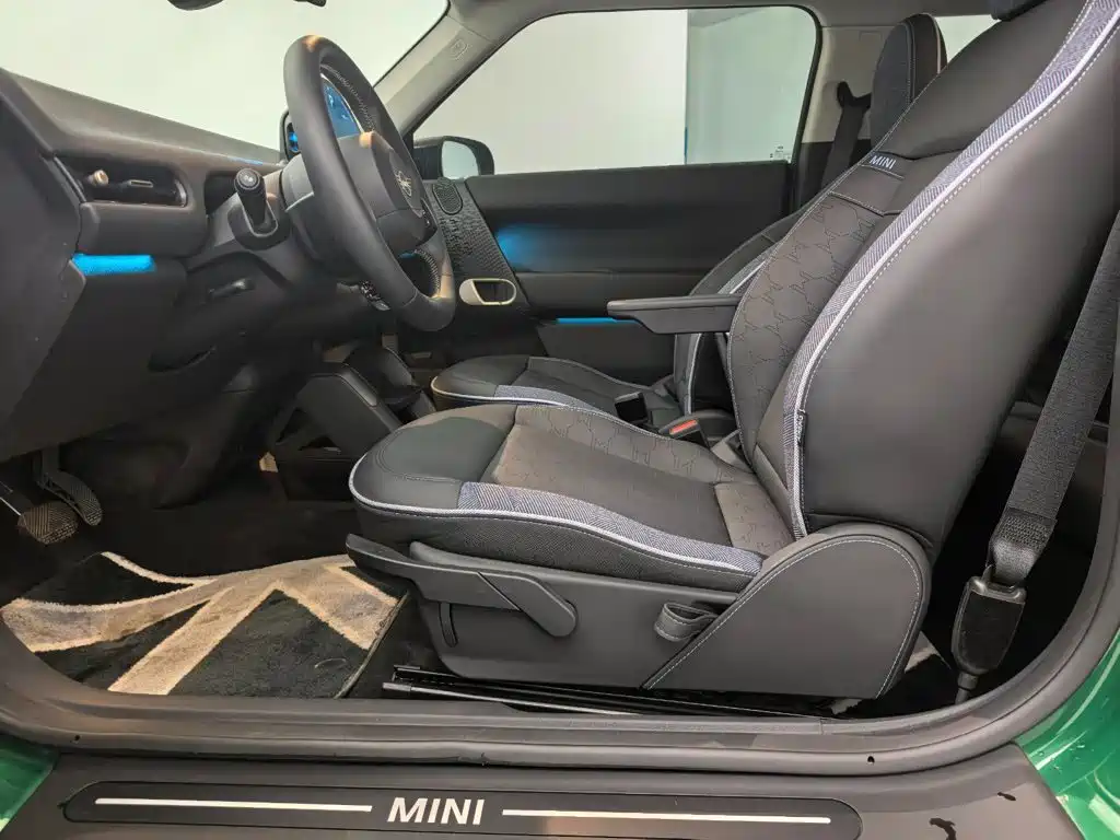 MINI MINI COOPER EV — миниатюра 8