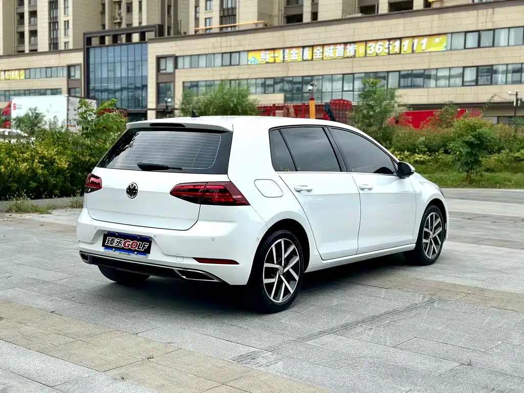 Volkswagen Golf — миниатюра 4