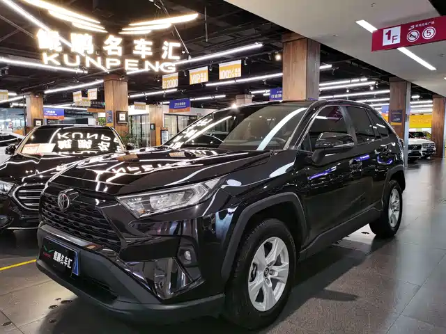 2025 Toyota RAV 4