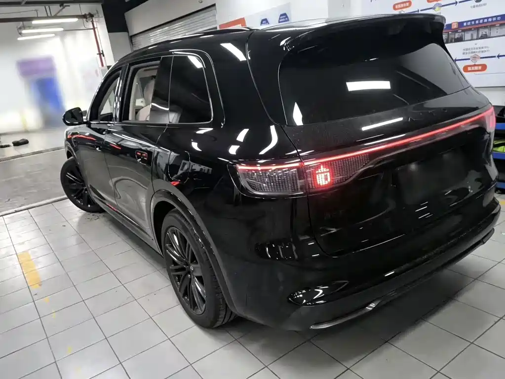 AITO Wenjie AITO M8 — миниатюра 7