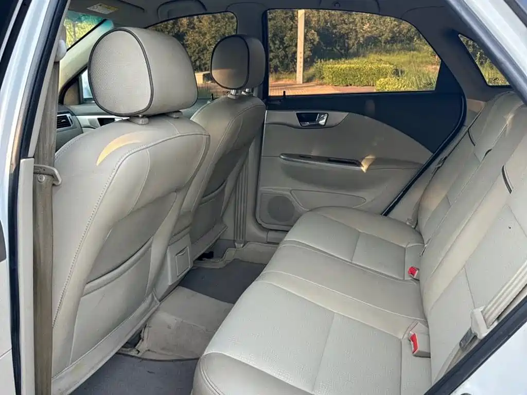 Buick Excelle — миниатюра 7