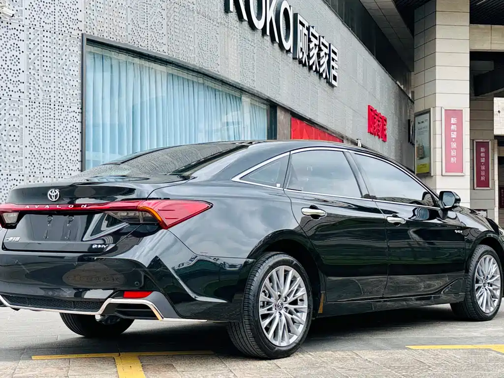 Toyota Avalon 2024 2.0L Luxury