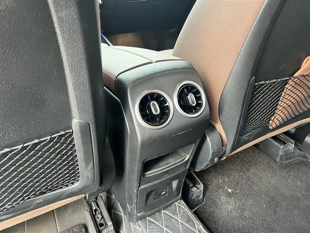 Mercedes-Benz GLB 2023 GLB 220