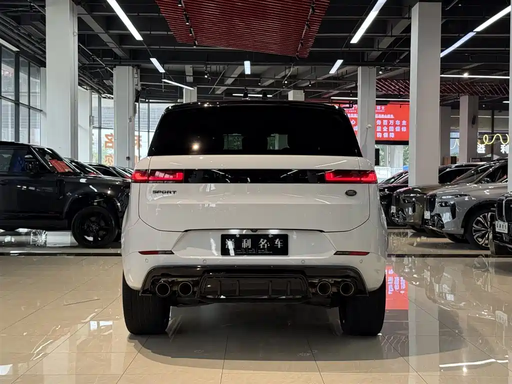 Land Rover Range Rover Sport 2024 400PS