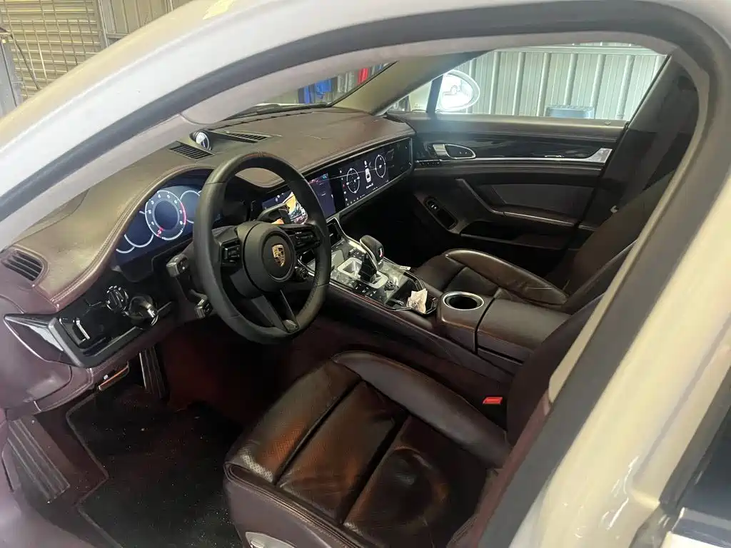 Porsche Panamera — миниатюра 3