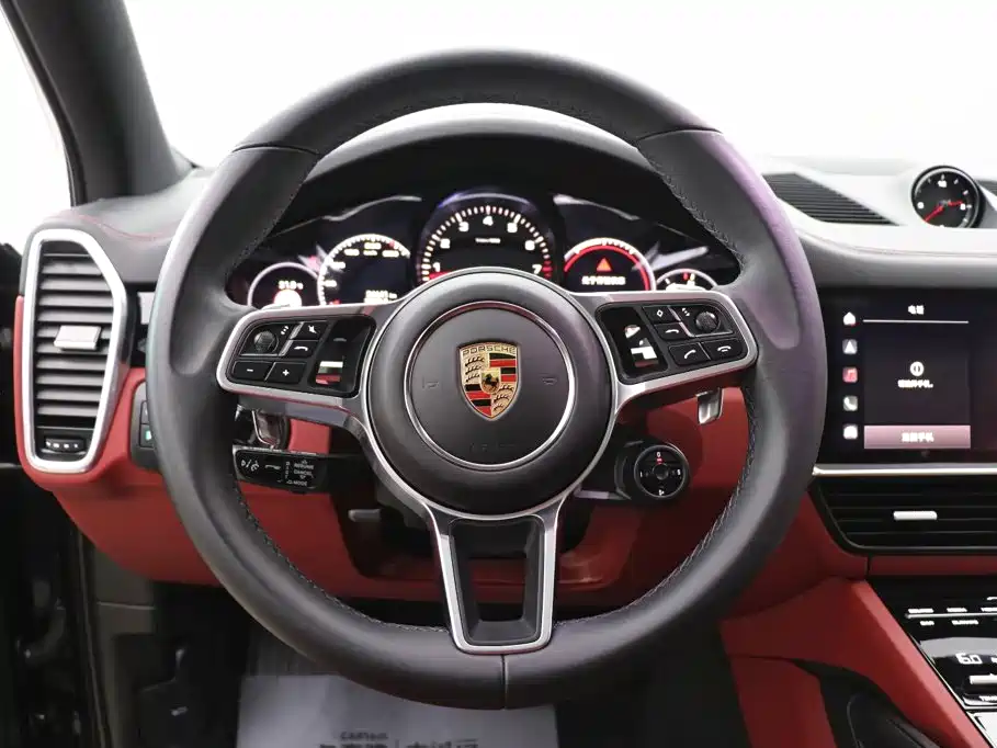 Porsche Cayenne — миниатюра 16
