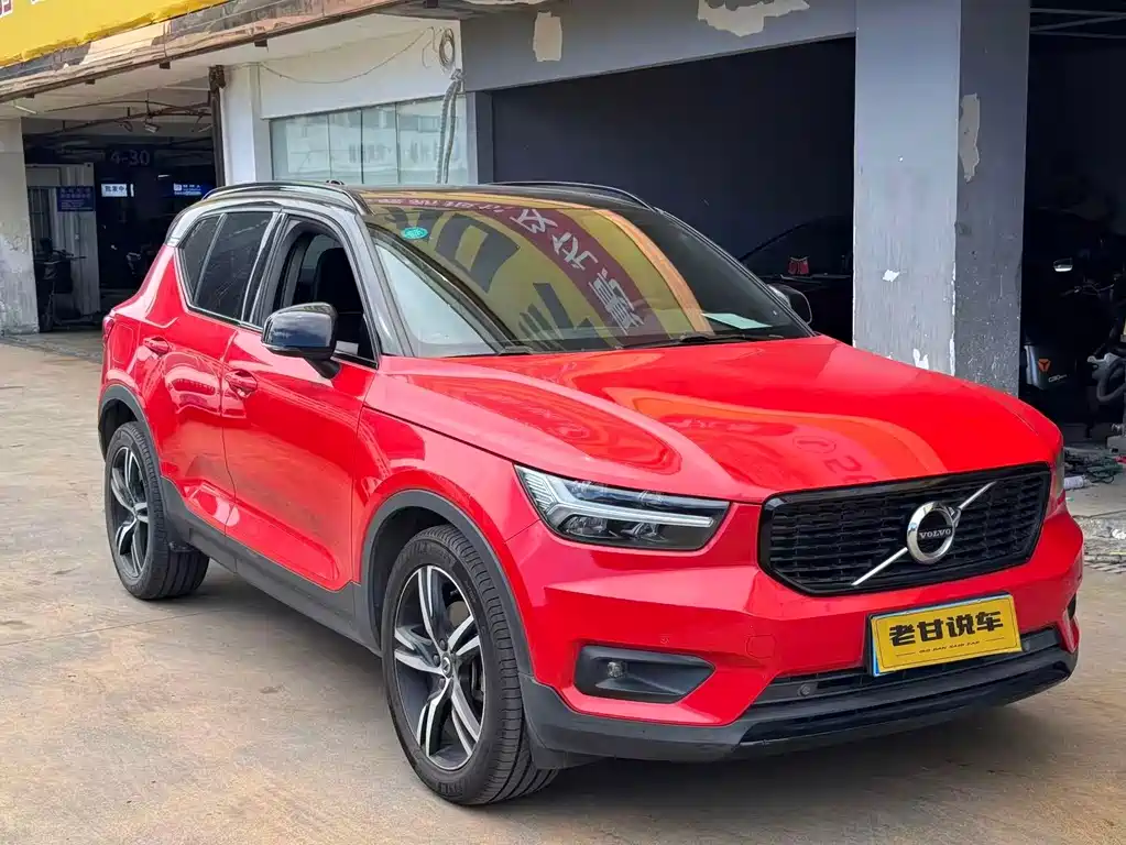 Volvo XC40 — миниатюра 3
