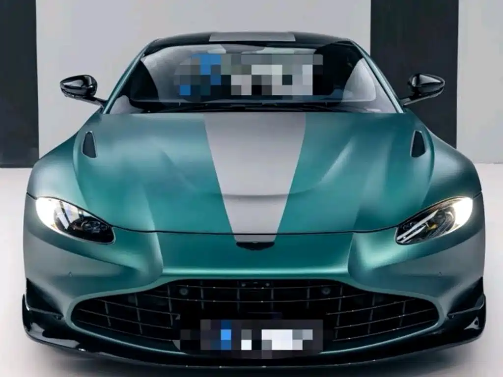 Aston Martin V8 Vantage — миниатюра 3