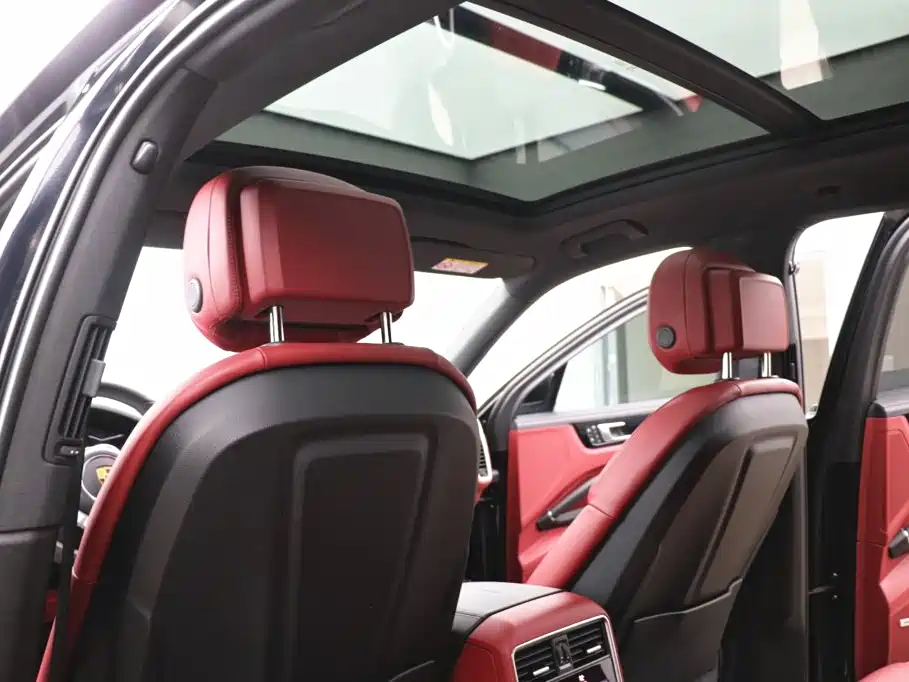 Porsche Cayenne — миниатюра 22
