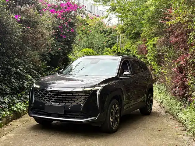 2023 Geely Monjaro