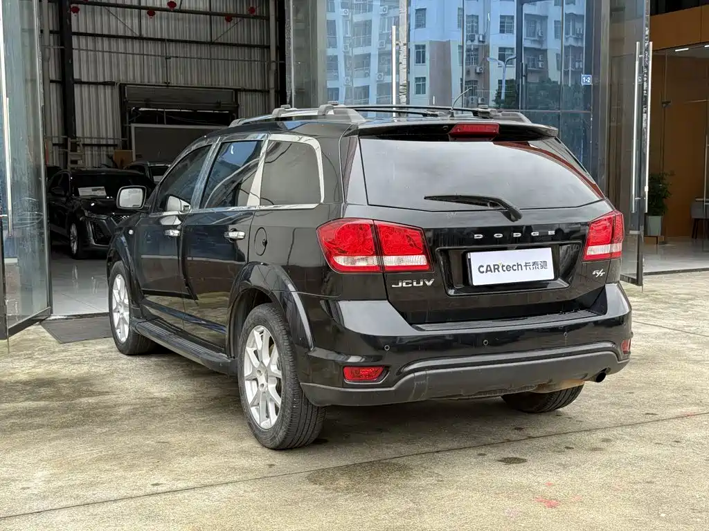 Dodge Journey 2.4L 2WD Touring Edition, фото 14