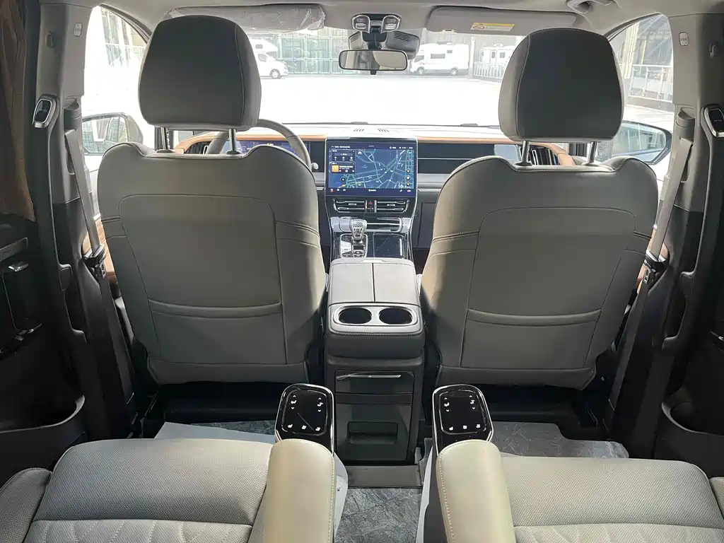 GAC Motor Trumpchi M8 — миниатюра 10