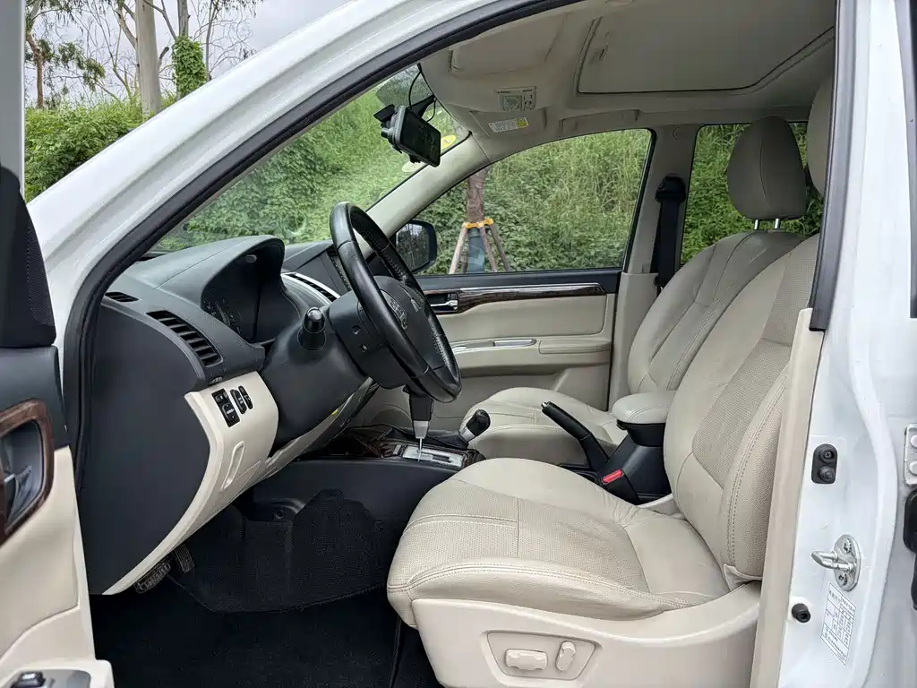 Mitsubishi Pajero Sport — миниатюра 4