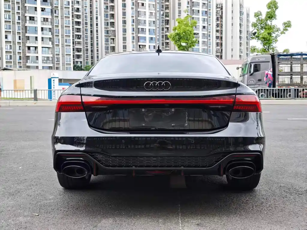 Audi A7L 2024 45 TFSI quattro S-line