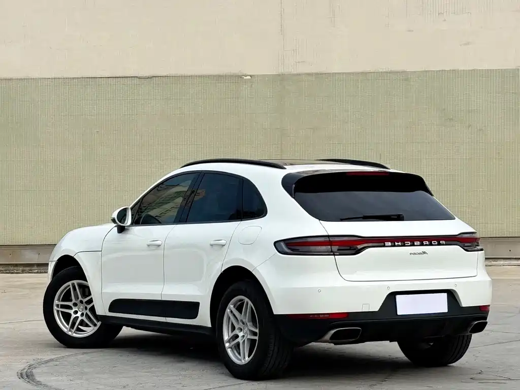 Porsche Macan — миниатюра 12