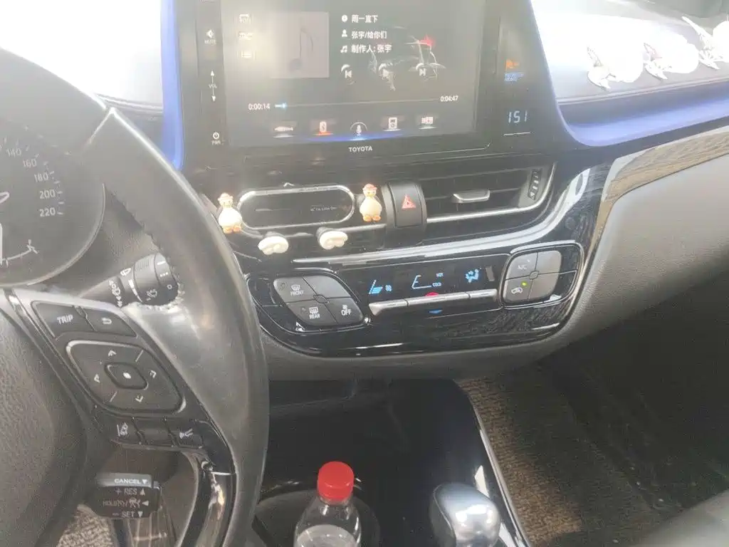 Toyota IZOA — миниатюра 9