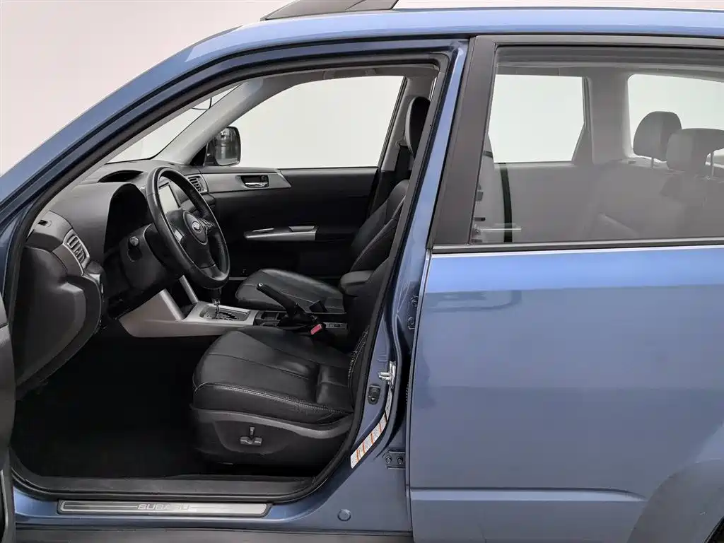 Subaru Forester 2010 2.5XS Luxury