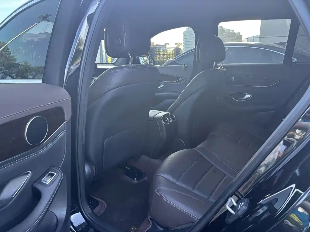 Mercedes-Benz GLC — миниатюра 3